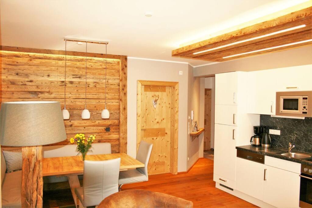 Ski-In & Out Alpine Style Apartment Near Kitzbuehel 미테르질 외부 사진